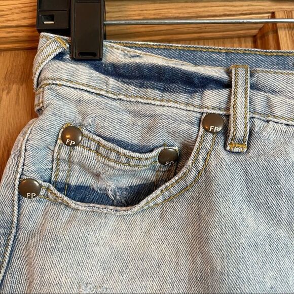 FREE PEOPLE Lace Trim Hi Rise Shorts - Picture 6 of 10